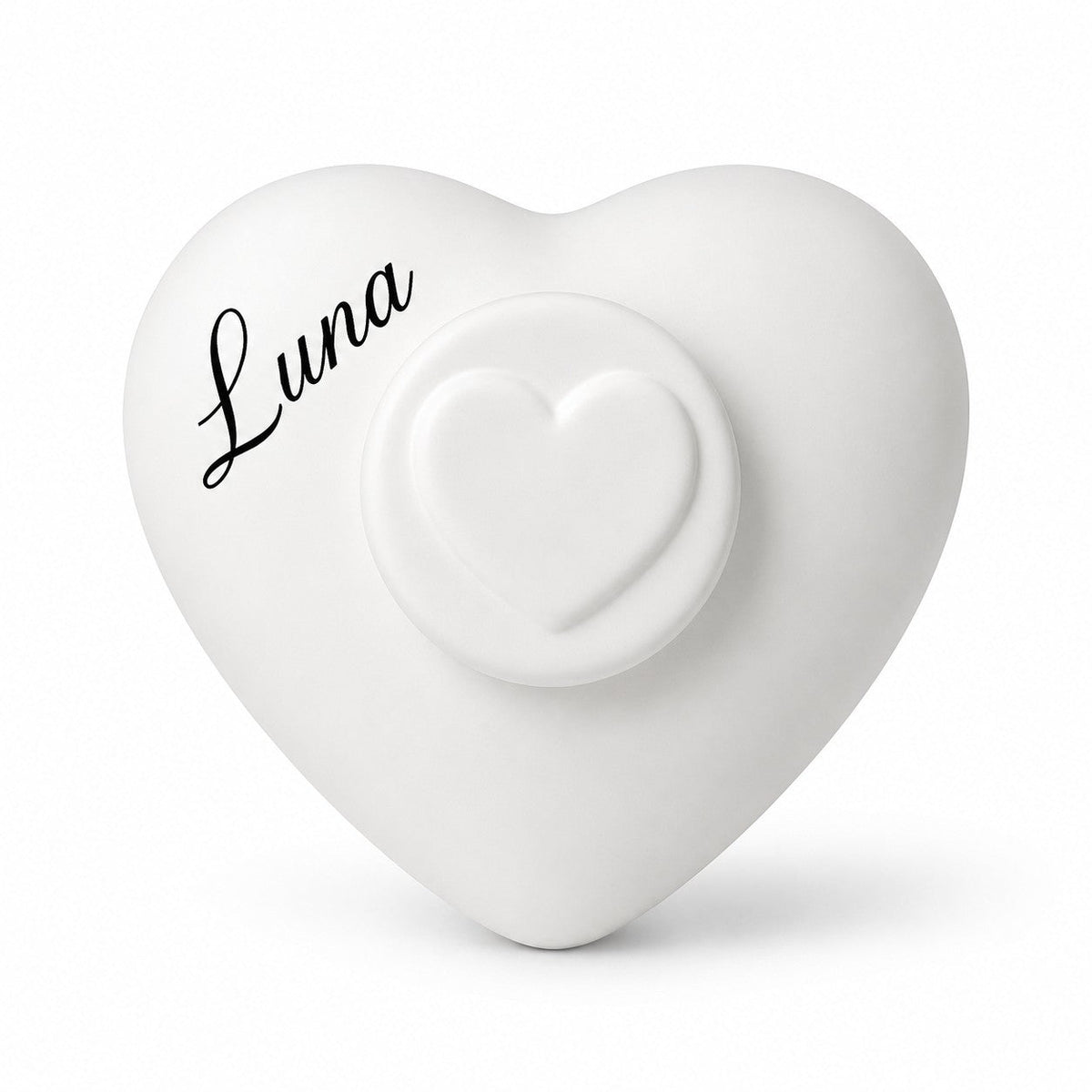 Hartvormige urn hond en kat met naam Luna en hartdetail op sluiting