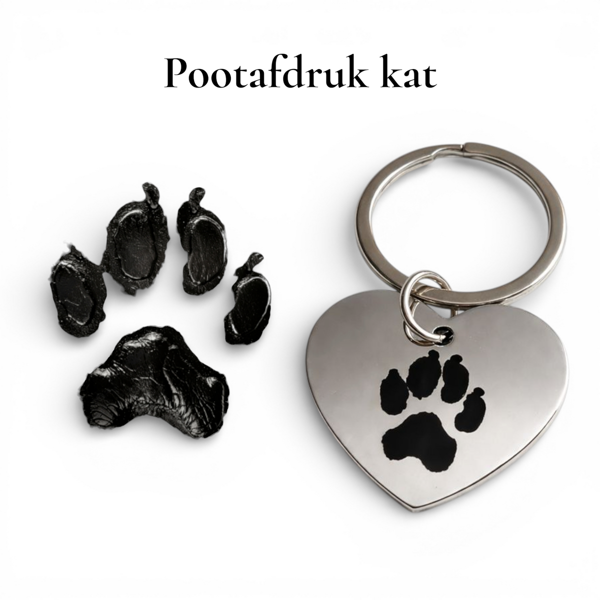 Sleutelhanger met pootafdruk en tekst op de achterzijde