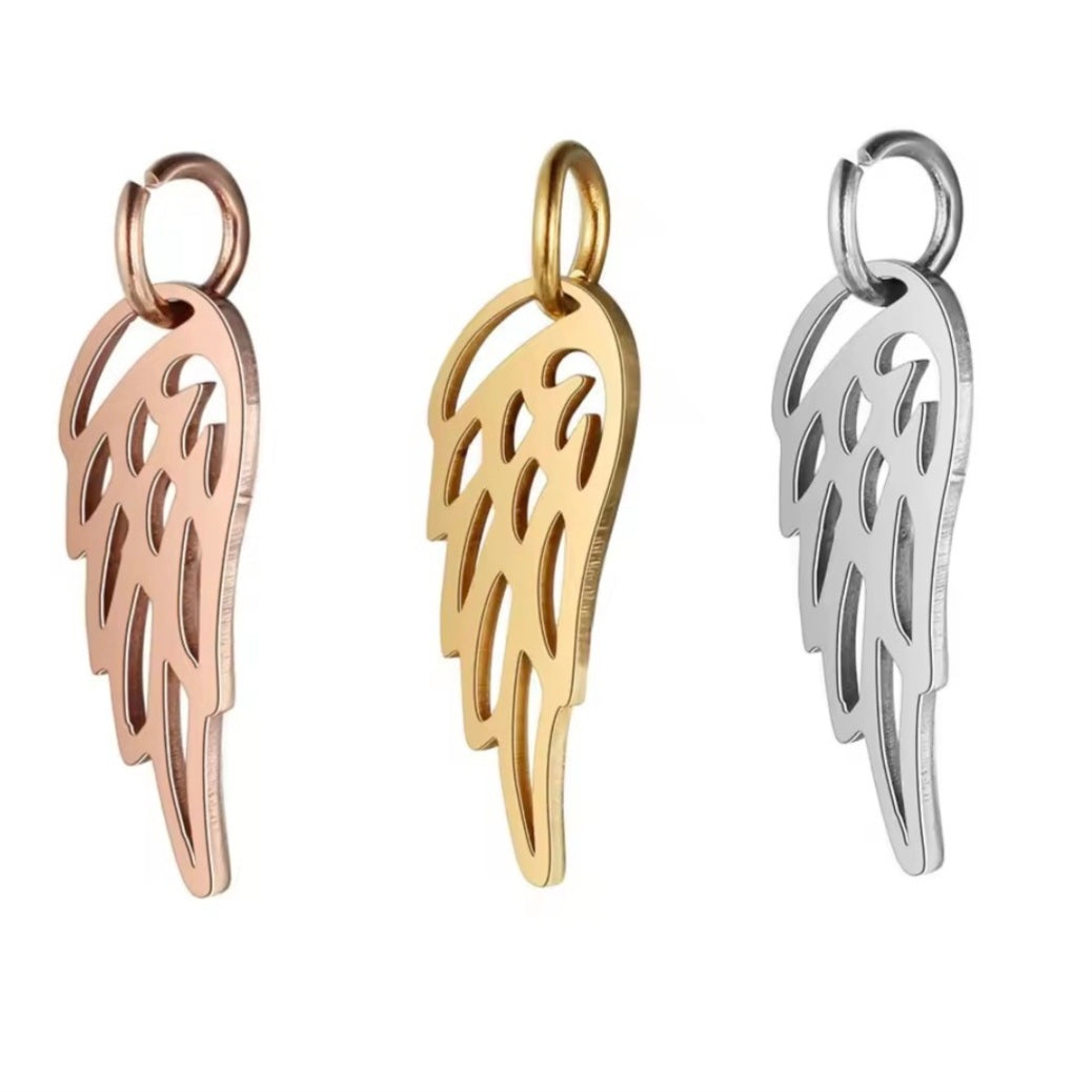 Memorial flesje hanger met naam - detailfoto