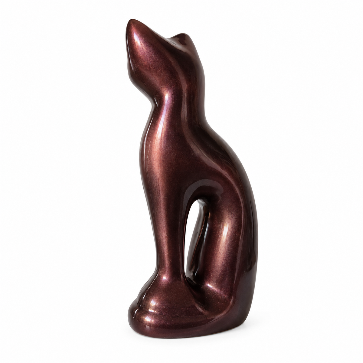 Urn voor kat in de vorm van een zittende kat, bruinrode afwerking