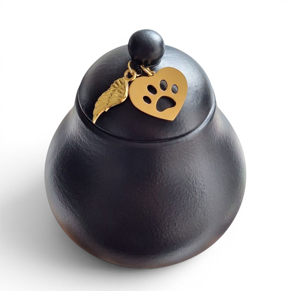 Mini urn 100 ml - close-up